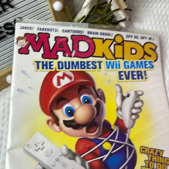 NEW IN PACKAGE Mad Kids Magazine March 2008 Mario On The Cover Wii Games - Picture 4 of 4